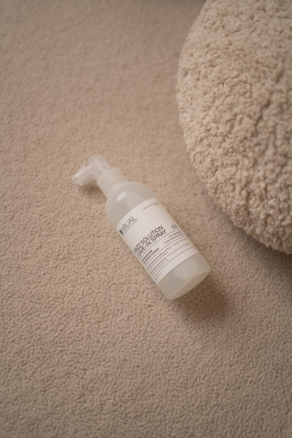 Arual FRIZZ SOLUTION LEAVE-IN SPRAYSpray para todo tipo de cabellos con Frizz 200ml